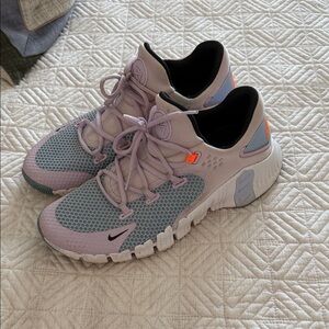 Nike Women’s Metcon Tennis Shoes